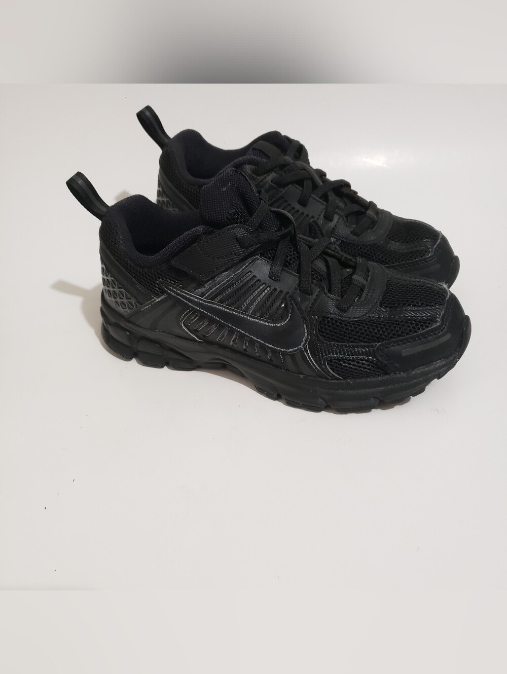 Nike Vomero 5 PS Triple Black Kids Size 2.5Y Running Shoes HF6999-007 Well Kept